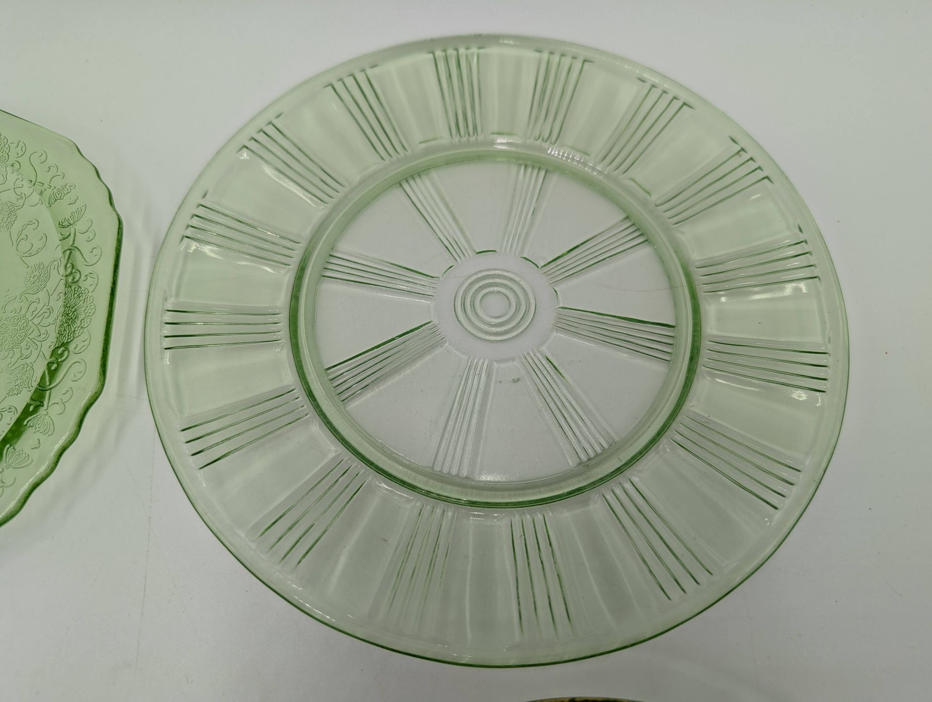 Thumbnail for Uranium glass plates	x 4	