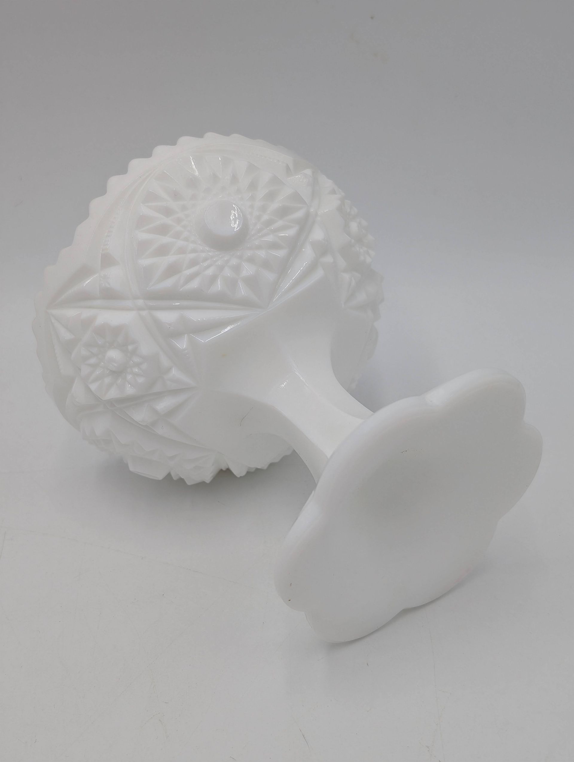 Thumbnail for Kemple Milk Glass Dish